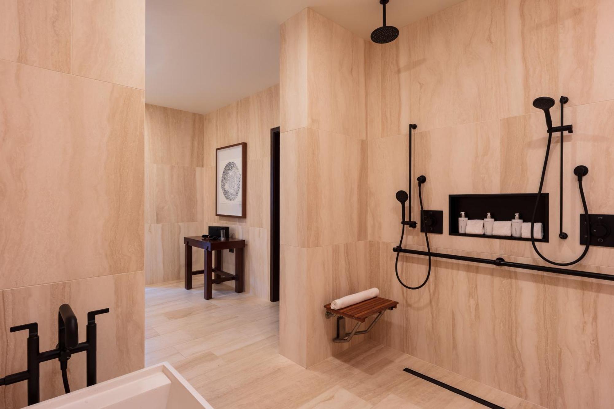 Yuhi Suite